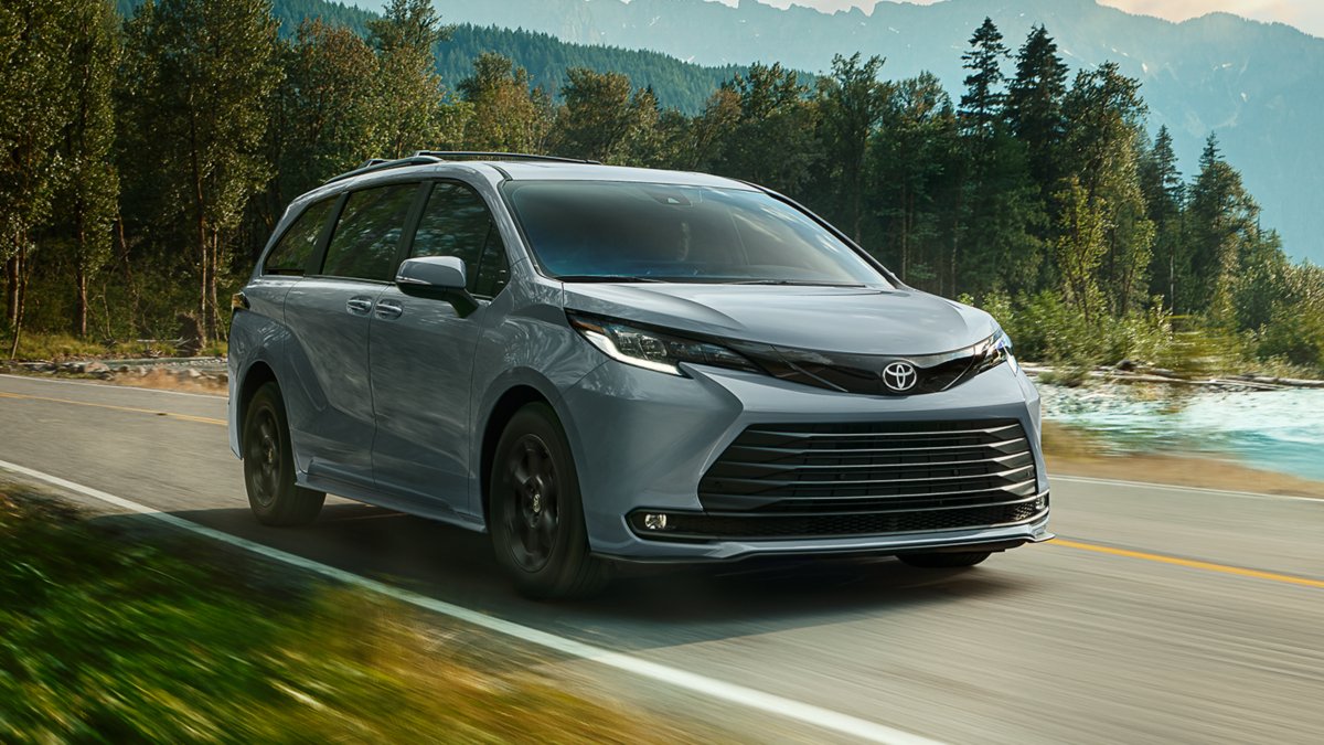 Toyota Sienna — On the road